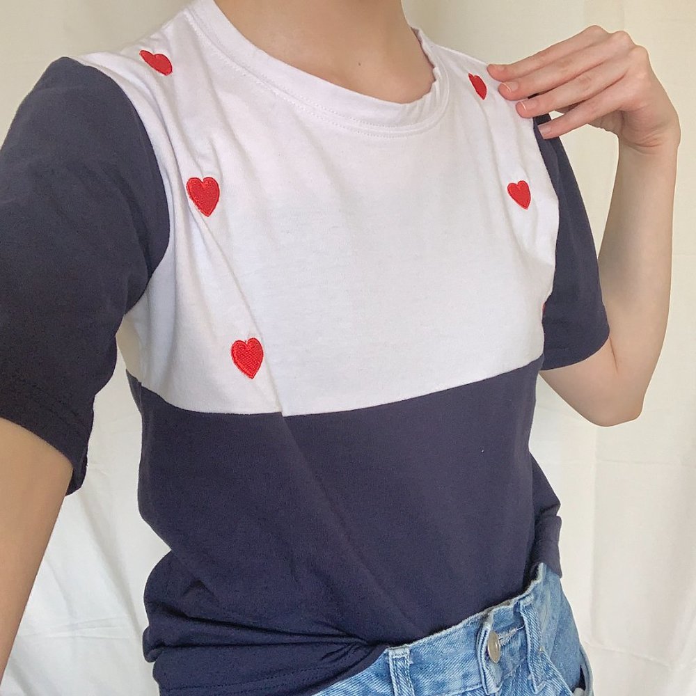 ❤️Navy Heart Tee❤️